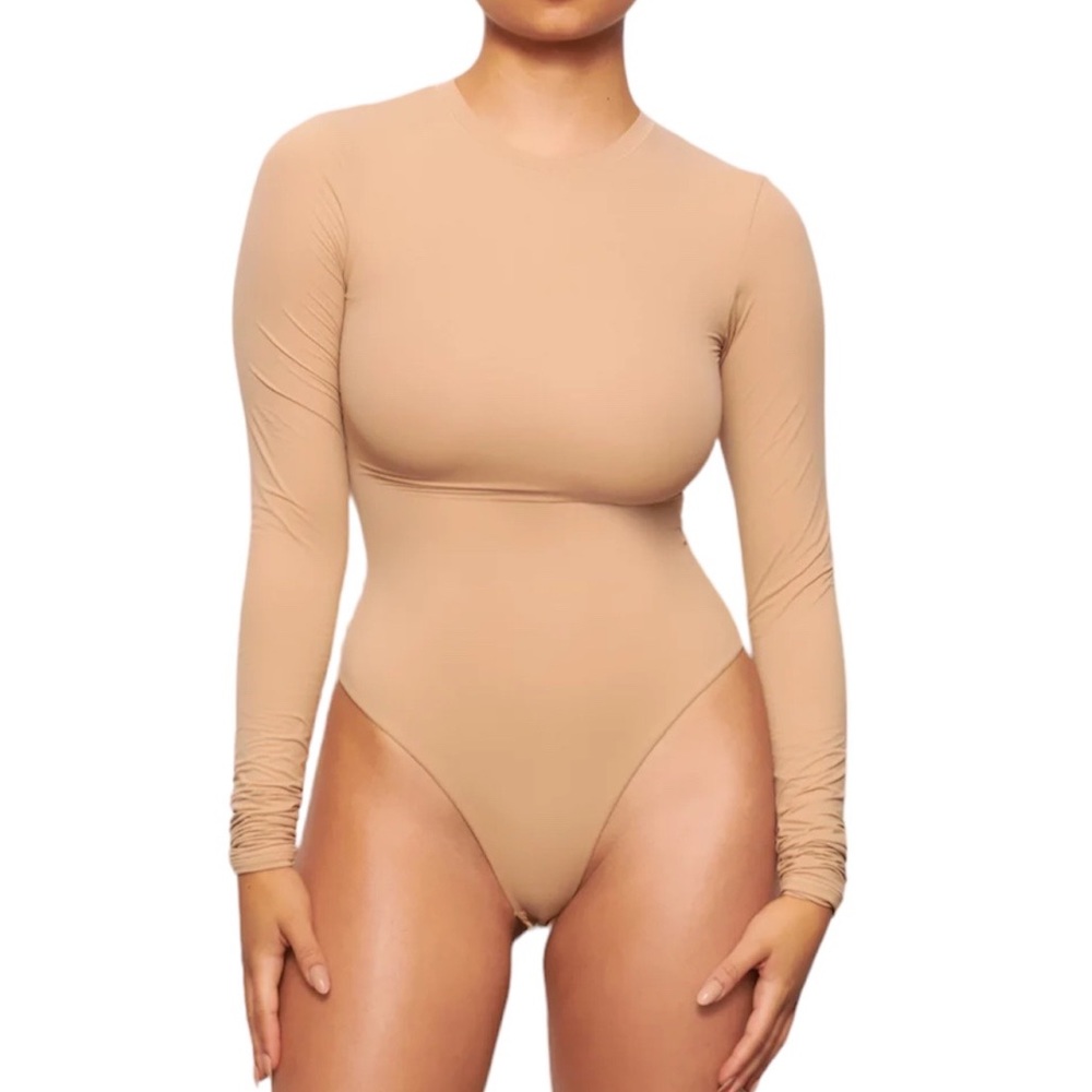 Skims Fits Everybody Long Sleeve Bodysuit